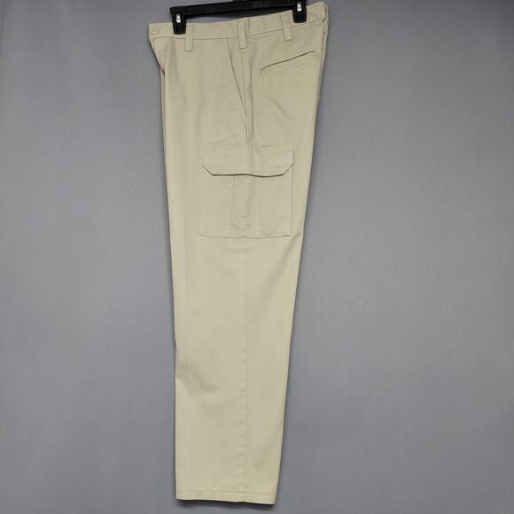 Cintas Cargo Work Pants Mens 30 Tan Comfort Flex Pockets Button Zip #210-62 - Picture 1 of 12
